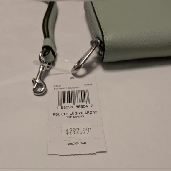 Coach Leather Wallet in PALE PISTACHIO - Nwt - Picture 2 of 6